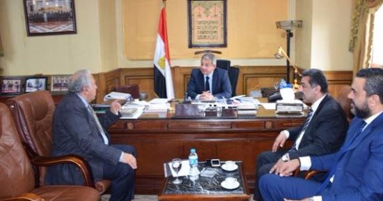وزير الرياضة يناقش أزمة مقر الاتحاد الأفريقى للسلة مع أمين الصندق وأبو فريخة