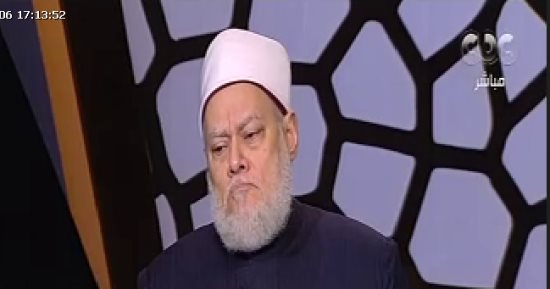 على جمعة: يجوز تخصيص مكان للكلب بالبيت ودخول الحمام بسلسلة بها آية قرآنية