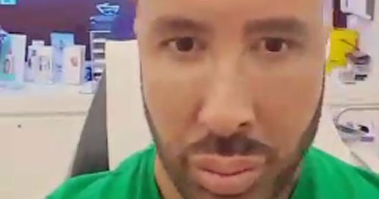 بالفيديو.. وديع النجار.."نافخ وبيستعرض".. وليندسى لوهان وإليسا من صديقاته