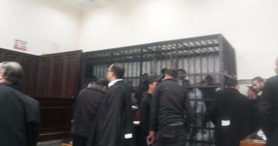 دفاع متهمى خلية "ولع" يطالبون بمواجهة الضباط محررى المحاضر بالمتهمين