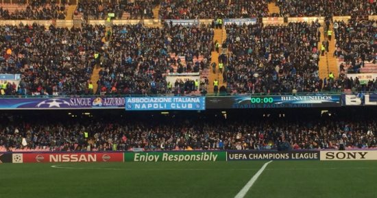 جماهير نابولى للاعبى ريال مدريد: جنازتكم الليلة فى سان باولو 