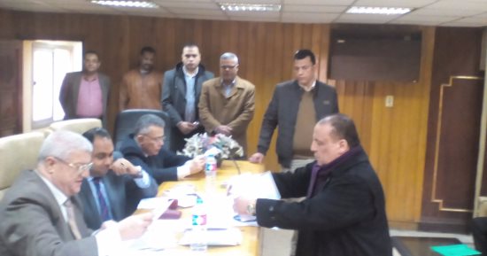 اللجنة العليا للانتخابات تبدأ تلقى طلبات الترشح على مقعد محمد أنور السادات