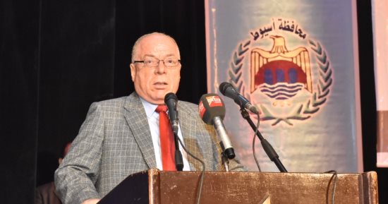 وزير الثقافة يهنئ المصريين بعيد العمال