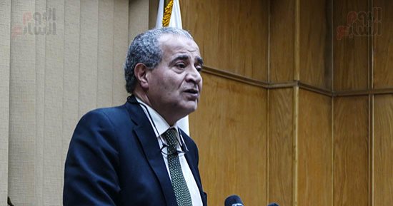 التموين: توفير احتياطى قوى من السلع الأساسية لمدة 3 أشهر 
