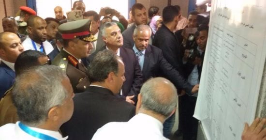 محافظ الإسكندرية يفتتح أعمال تطويرية بمستشفى الجمهورية وحى غرب
