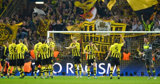 سيجنال إيدونا بارك مقبرة أندية البرتغال قبل لقاء دورتموند وبنفيكا