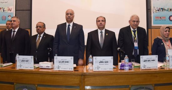محافظ الإسكندرية: هدفنا الأساسى تقديم أفضل خدمة طبية للجميع