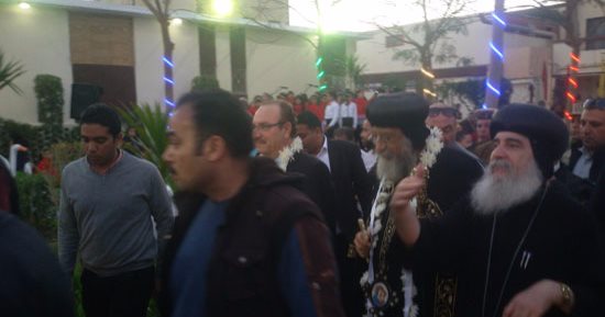 بالصور ..البابا تواضروس الثانى يصل بنى سويف لتدشين كنيسة ماري مينا