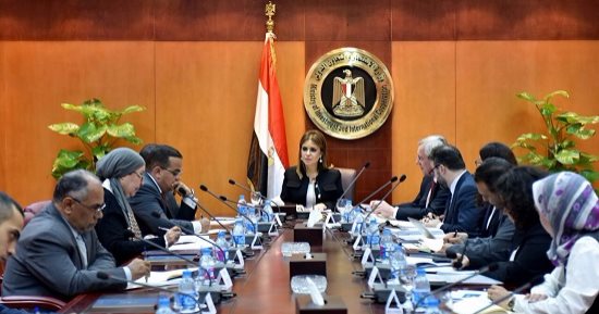 وزيرة الاستثمار: خطة عمل شاملة بالتشاور مع المستثمرين لتحسين بيئة الأعمال
