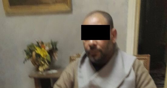 القبض على صاحب مخبز بحوزته سلاح نارى وذخيرة داخل سيارة فى المعادى