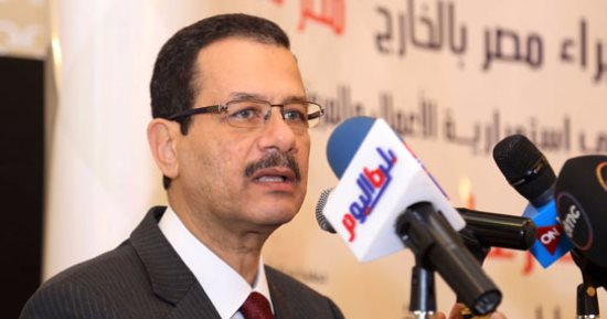 أحمد درويش لنواب لجنة الدفاع بالبرلمان: مصر ستبقى وطناً واحداً