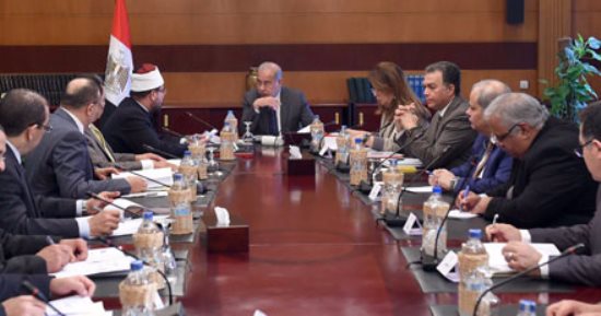 بالصور.. بدء اجتماع اللجنة العليا للحج برئاسة المهندس شريف إسماعيل