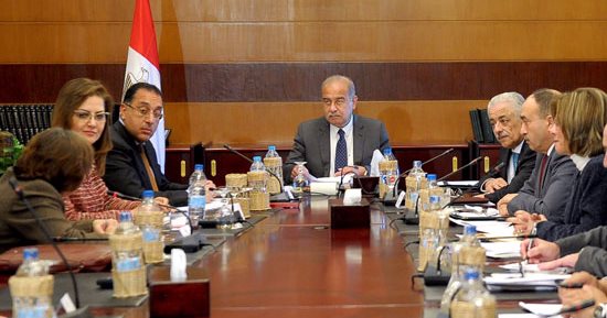 رئيس الوزراء يشدد على تعظيم الاستفادة من الفرص الاستثمارية بالمحافظات