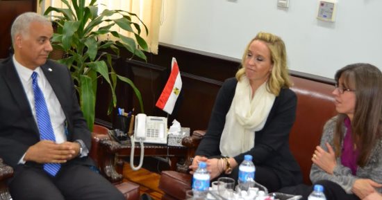 رئيس جامعة الإسكندرية يستقبل وفدا طبيا من جامعة ألاباما الأمريكية