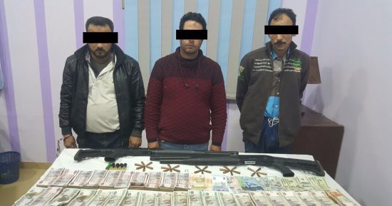 بالفيديو..مسجلون خطر يقتلون تاجر عملة ويستولون على 50 ألف دولار