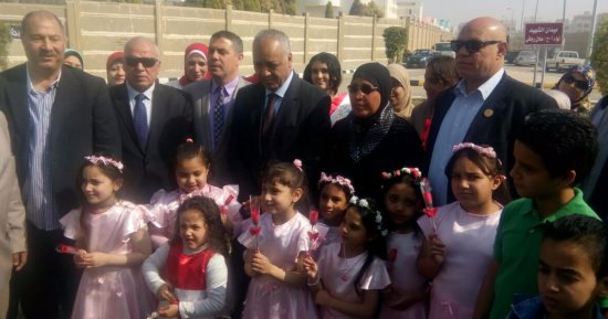 بالصور ..وزير التموين ومحافظ القليوبية يشاركان فى الاحتفال بيوم الشهيد