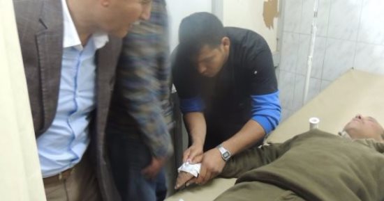 انقلاب سيارة شرطة على طريق الكوامل بسوهاج وإصابة مجند 