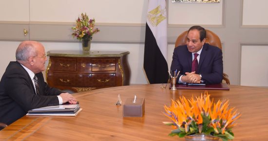 السيسي يوجه بالاستفادة من تقنيات الإنتاج الحربى لتوفير احتياجات السوق