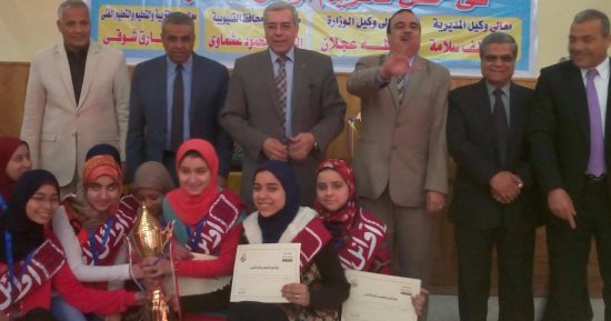 وكيل تعليم القليوبية : تطبيق آليات التكنولوجيا الحديثة فى التدريس 
