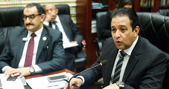 البرلمان: الحبس عاما أو أكثر لمن يدخل النادى حائزاً للمخدرات أو الألعاب النارية