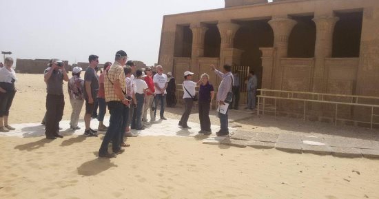 منطقة آثار تونا الجبل بالمنيا تستقبل 220 زائراً المانياً