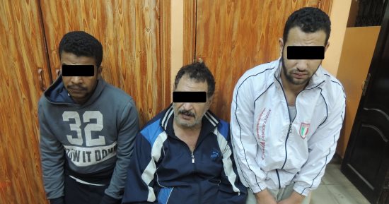 القبض على تشكيل عصابى وراء النصب على السيدات وسرقة المشغولات الذهبية بشبرا