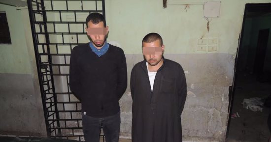 ضبط عاطلين لتعديهما بسلاح نارى على مندوب مبيعات لسرقته فى مدينة نصر