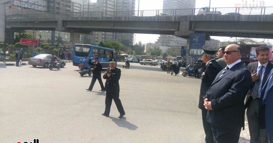 بالصور ..مدير أمن القاهرة يقود حملات مكبرة على الطريق الدائرى وميدان رمسيس