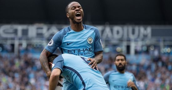 مانشستر سيتى يكافئ ستيرلينج بمنحه أعلى راتب فى الدورى الإنجليزى