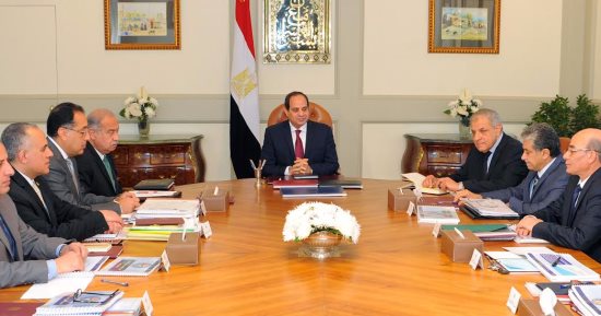 السيسي يوجه بدراسة تحديث القوانين ذات الصلة بإدارة البحيرات وتنظيم الصيد