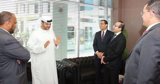 بالصور.. مدير  منطقة عجمان الحرة يبحث مع ممثلى "الاستثمار" تعزيز التعاون