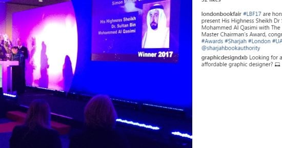 معرض لندن يمنح حاكم الشارقة جائزة "سيمون مستر"
