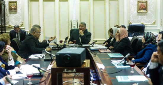 "البرلمان" يخطر مجلس الوزراء برفض طريقة احتساب الاستحقاقات الدستورية