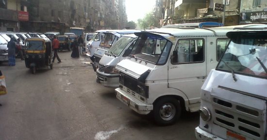 خبير مرورى: قانون المرور ينص على عدم التصالح مع أصحاب المواقف العشوائية