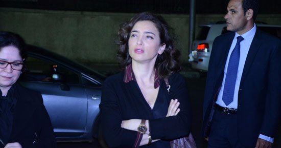 مغردو تويتر يتغزلون فى ساندرا نشأت بعد لقائها مع صاحبة السعادة