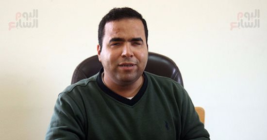 "ادى العيش لخبازه".. لأول مرة منذ 67 عاما كفيف يتولى إدارة مركز المكفوفين.. كريم عاطف يحمل آمال 2 مليون شخص ينتظرون تطوير المؤسسة.. ويؤكد: أحلم بتحويل المركز لكيان منتج وعدم الاعتماد على الإعانات