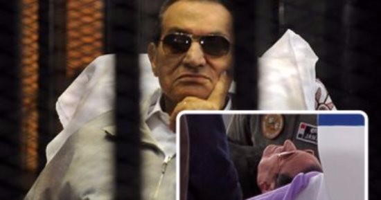 مبارك يستعد لمغادرة المستشفى لمقر إقامته.. مصادر مقربة من الرئيس الأسبق: شركات حراسات خاصة لتأمين الفيلا الجديدة.. وصول بعض الأجهزة الطبية وشخصيات من دول عربية تستعد لزيارته فى مسكنه بمصر الجديدة