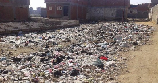 مطالب برفع القمامة المنتشرة فى شوارع أبو المطامير بالبحيرة