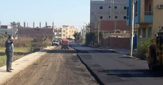 طرق المنوفية: رصف 30 % من طريق شارع مؤسسة تربية البنات بسرس الليان 
