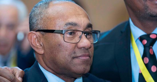 أحمد أحمد يصل مقر الكاف لأول مرة منذ فوزه بالرئاسة