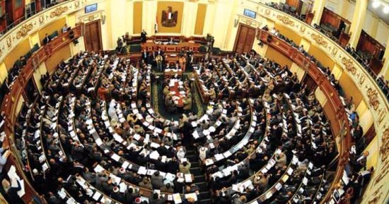رئيس لجنة التعليم بالبرلمان: نجتمع مع الوزير غدًا لبحث أزمة الوجبات المدرسية