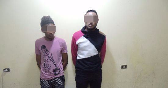 سقوط عاطلين وراء خطف هواتف المواطنين أثناء بيعهما المسروقات بالبساتين