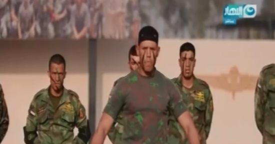 بالفيديو.. محمد الدسوقى رشدى يعلن عن سلسلة حلقات "المقاتل مصرى" بـ"آخر النهار"