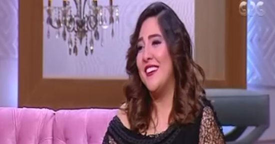 مى كساب تؤازر رامى صبرى بعد القبض عليه: إن شاء الله تعدى الأزمة على خير