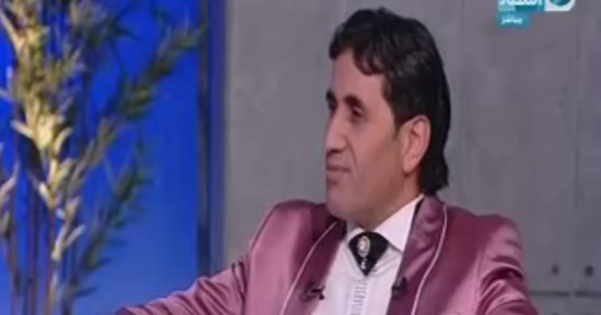 بالفيديو..شيبة: "البدلة بتاعتى من 4 سنين والزهر لعب معايا فى حب الناس بس"