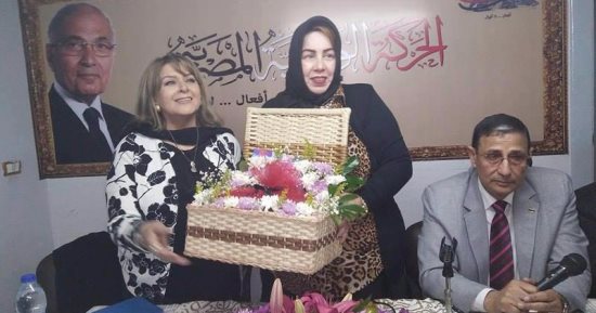 "الحركة الوطنية" يختار رضوى مصطفى الأم المثالية للحزب