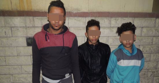 ضبط عاطلين أثناء سرقة سائق بالإكراه تحت تهديد السلاح بروض الفرج