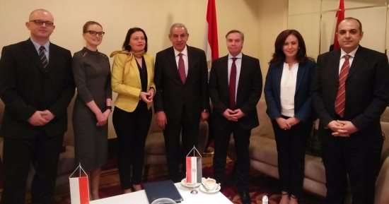 وفد من مستثمرى بولندا يزور المنطقة الاقتصادية لقناة السويس