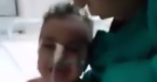 بالفيديو..الطفل "شريف" يواجه الموت بسبب الإهمال الطبى 