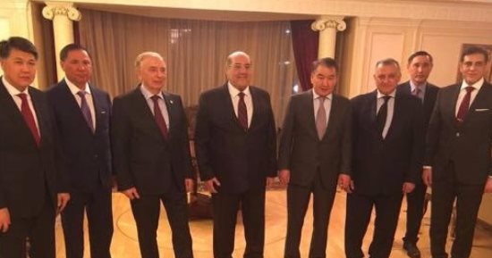  رئيس "الدستورية العليا" يعود لمصر بعد مشاركته بالمؤتمر القضائى الجنائى بكازاخستان